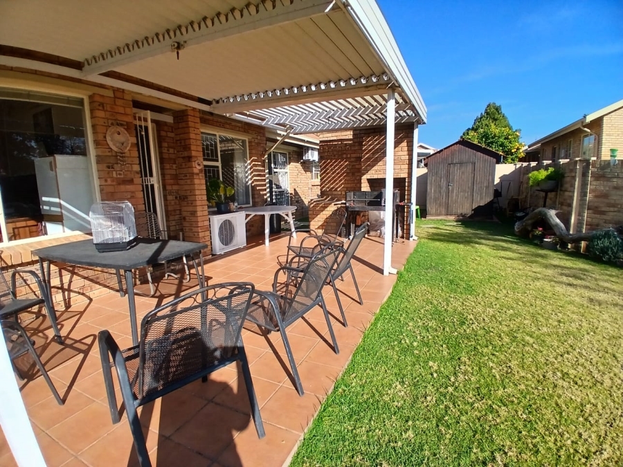 3 Bedroom Property for Sale in Uitsig Free State